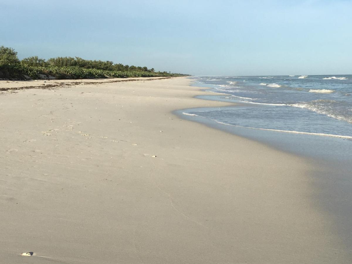 Lunarena Barefoot Hotel Ел Куйо Екстериор снимка