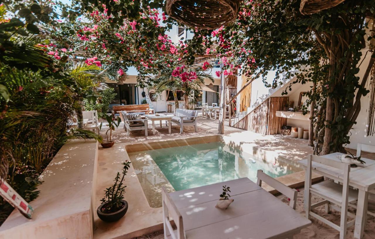 Lunarena Barefoot Hotel Ел Куйо Екстериор снимка